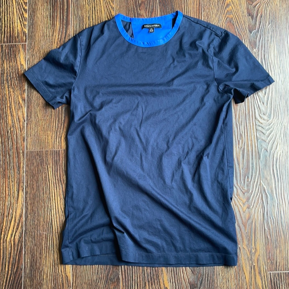 Banana Republic t-shirt size M🥰